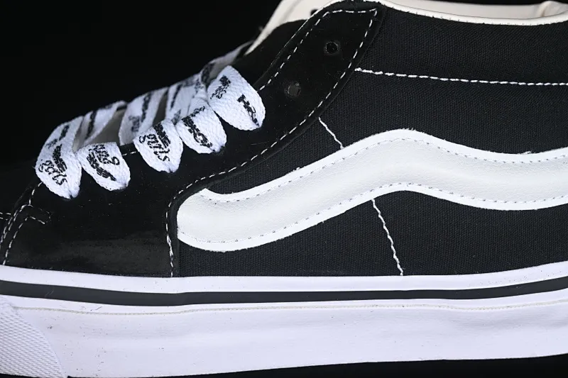 All categories Vans Vans series Vans Mid Vans China HommeGirls x Vans Sk8-Mid Fashionable and versatile mid-top casual vulcanized sneakers VN000NBNCJK